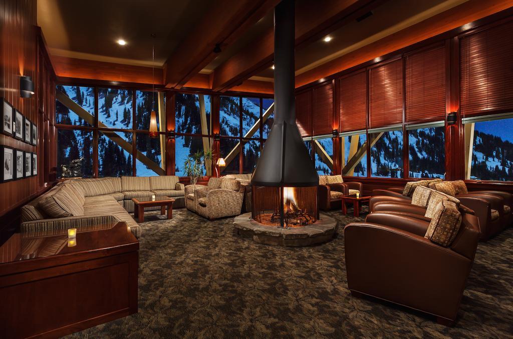 Alta'S Rustler Lodge Exterior photo